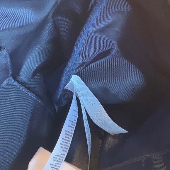 Draper James Savannah Blue Denim and White Weekender Zippered Tote, NWT - Picture 16 of 16